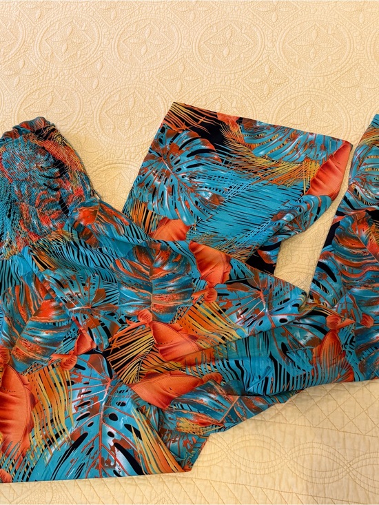 SHEIN Pants - SHEIN Wide Leg Jumpsuit Pants in Teal & Orange Tropical Print